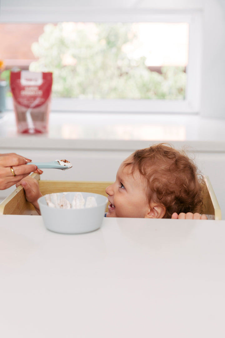 Navigating Mealtime Battles with Your Toddler: Tips and Tricks for Stress-Free Meals 🍽️