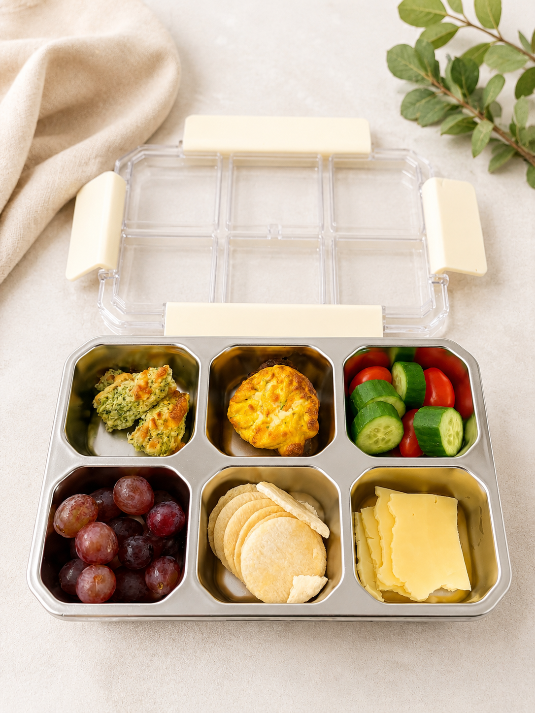 6 compartment Snack Box